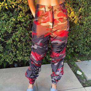 Camo joggers with zipper detailing